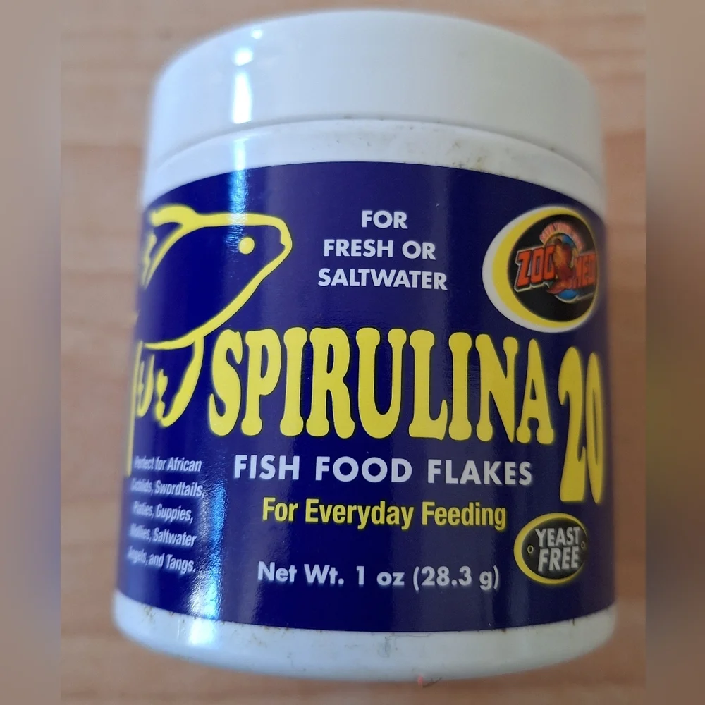 Zoo Med aquarium conditioner and fish food. NEW